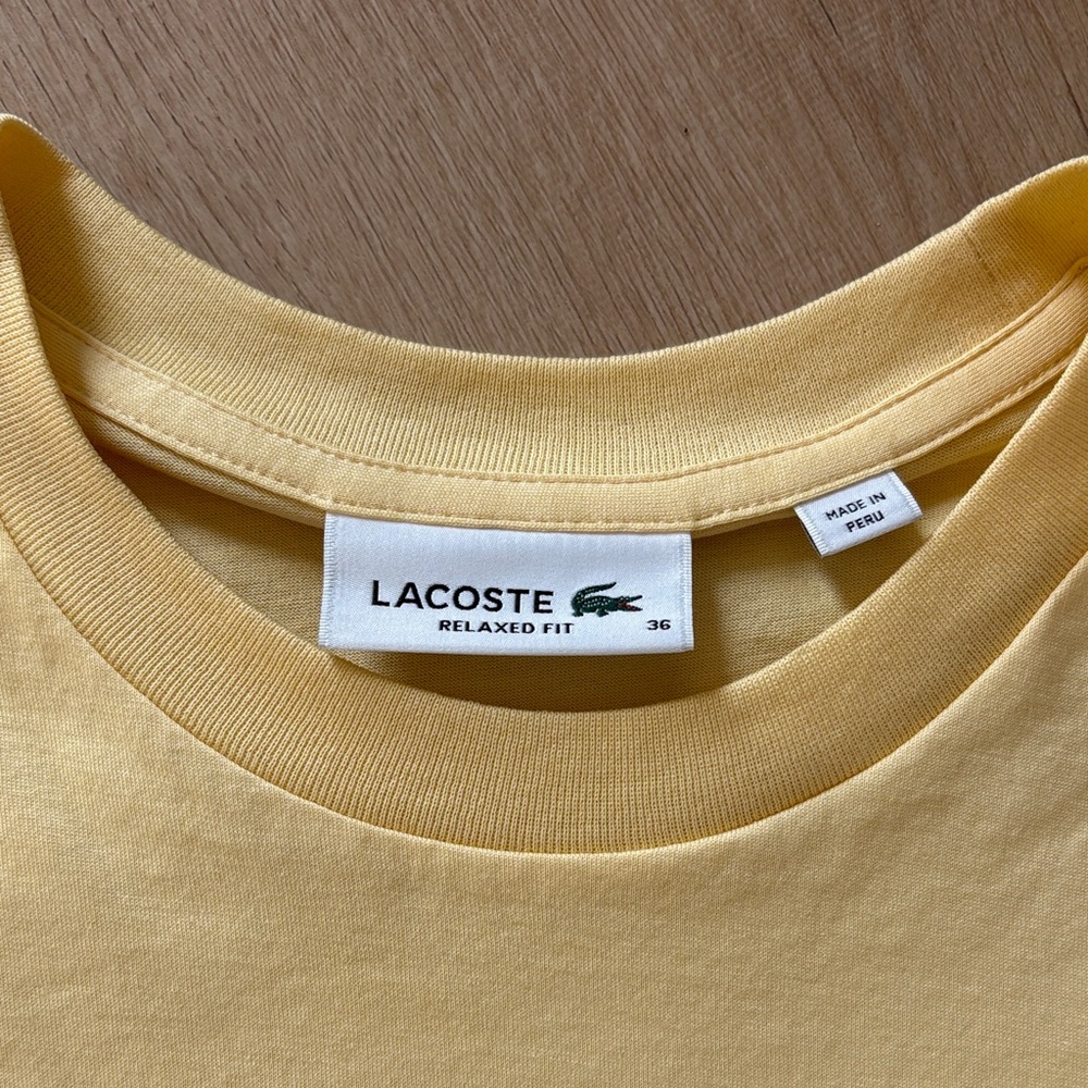 Lacoste women’s Classic Crewneck T-Shirt in butter Yellow - Picture 2 of 6